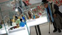 FOTO: Izložba parfemskih bočica u Novom Sadu, među njima i Titove