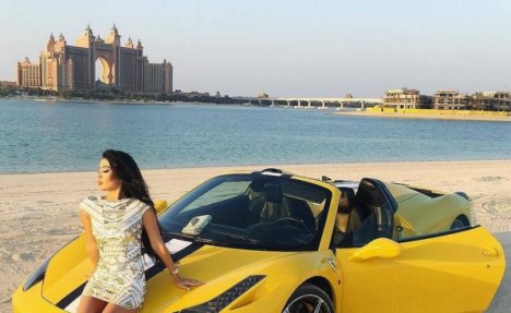 (FOTO) LAVOVI I ZLATNI TELEFONI: Ovako izgleda život bahatih bogataša Dubaija