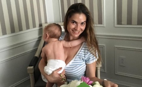 (FOTO) MARIJA KARAN ODUŠEVILA SRBE: Stigla u Beograd, a evo šta je prvo naučila sina