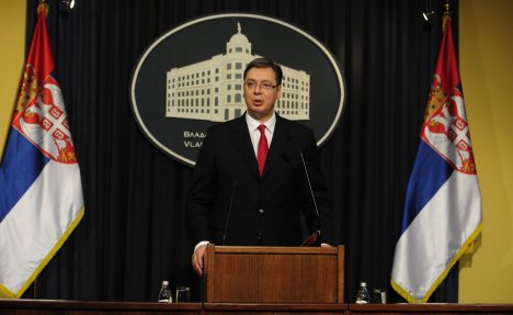 (FOTO) NA RADOST Vučić: Evo zašto sam danas stavio crvenu kravatu