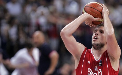 (FOTO) NEMA DALJE: Srpski košarkaš slikovito objasnio šta mu smeta u Argentini