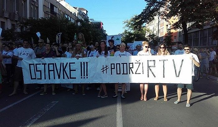 FOTO: RTV protestom, šetnjom i svirkama ispraćen na letnji odmor