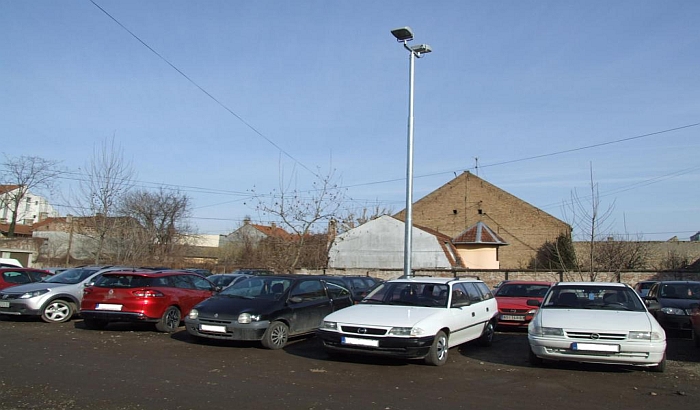 FOTO: Sto novih parking mesta kod Matice srpske 
