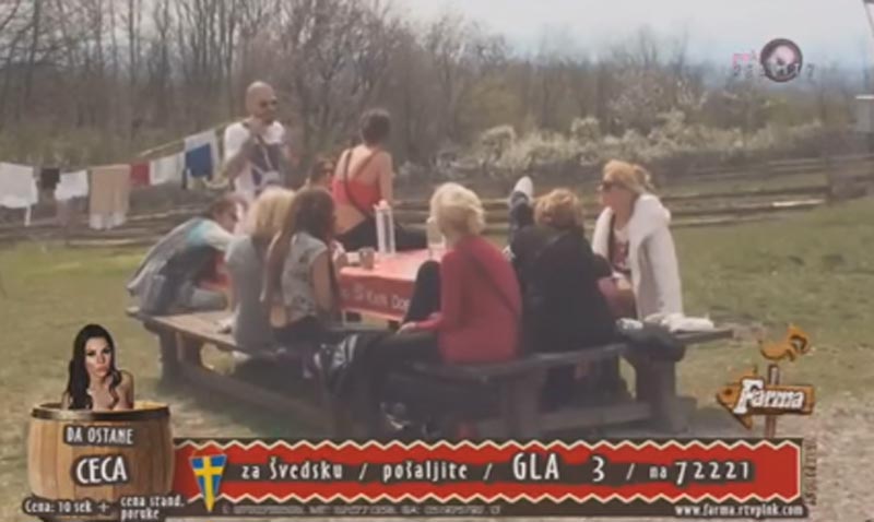 Farma 7: Jelena Golubović  zaljubljena u Sanija - skidala majicu i pokazivala mu grudi! VIDEO