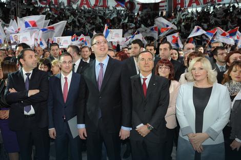 Fratini: EU neće dozvoliti da Hrvatska blokira Srbiju
