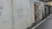 Grafiti ID na kućama Srba u Kosovskoj Mitrovici