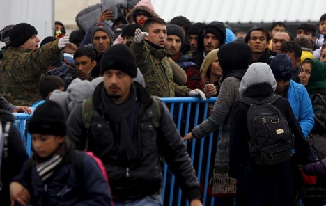 Grčka: Spremna četiri nova registracijska centra za migrante