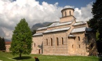 Gugl izmestio pa „vratio“ manastir Visoki Dečani na pravu lokaciju