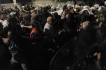 Haos u Podgorici: Sukob policije i demonstranata kod Pošte (FOTO, VIDEO)