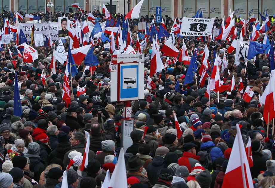 Hiljade Poljaka na ulicama: Oslobodite medije!