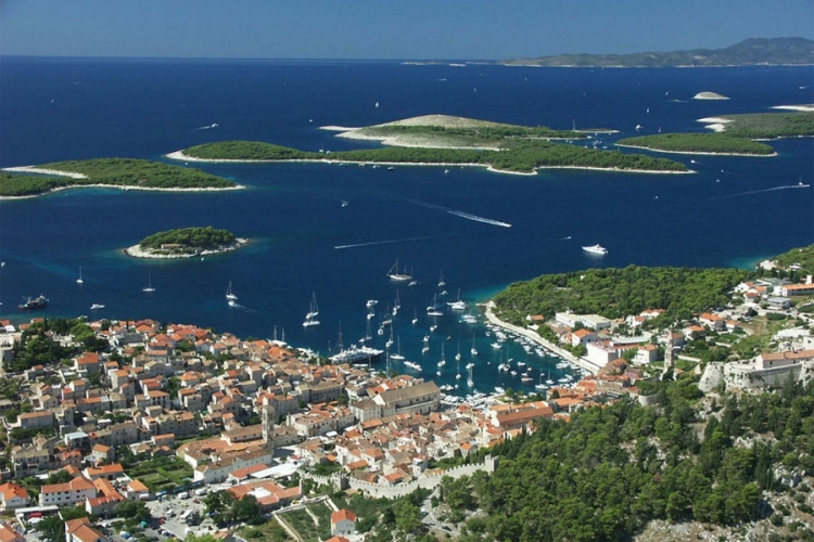 Hrvati prodaju 10 ostrva, cijene od 750.000 do tri miliona evra