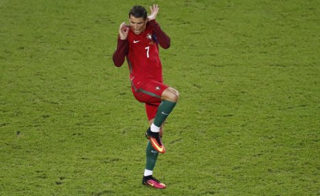 ISLANĐANI PROZIVAJU PORTUGALSKU ZVEZDU: Ronaldo, da li sada možemo da slavimo?!