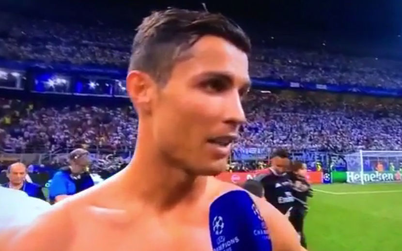 Igrač Reala podigao Ronalda s leđa dok je davao intervju za TV (VIDEO)