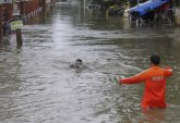 Indija: Broj poginulih u poplavama porastao na 280