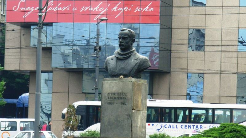 Inicijativa za izmeštanje spomenika Tucoviću u Užicu