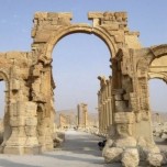 Islamisti srušili Trijumfalni luk u Palmiri