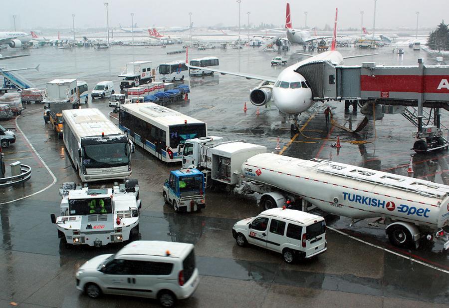 Istanbul: Otkazano 155 letova zbog nevremena