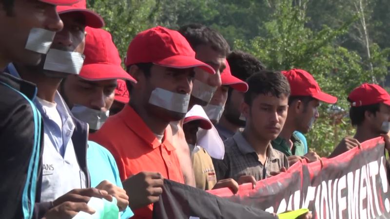 Izbeglice na Horgošu: Uz štrajk glađu i trake preko usta