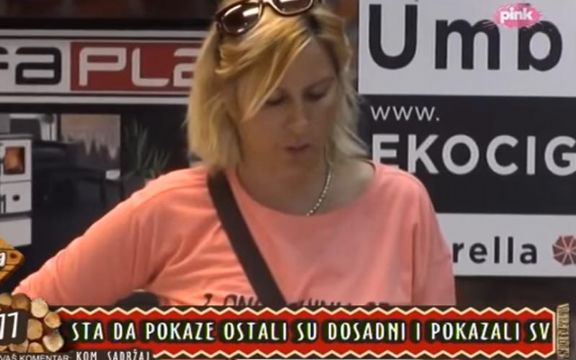 Jelenu Golubović dečko ostavio zbog maženja sa Mikijem na Farmi! VIDEO