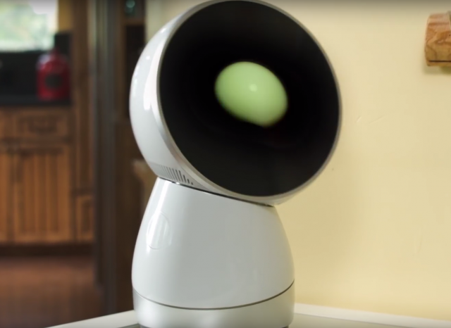 Jibo: Prvi društveni robot (VIDEO)