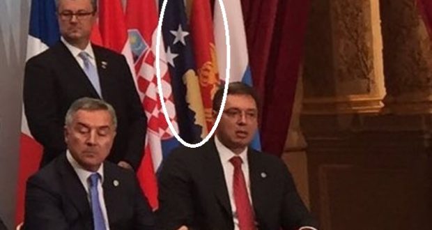 Kad Merkelova naredi, Vučiću ne smeta zastava tzv. Kosova