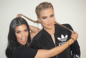 Khloe i Kourtney Kardashian pozirale u toplesu