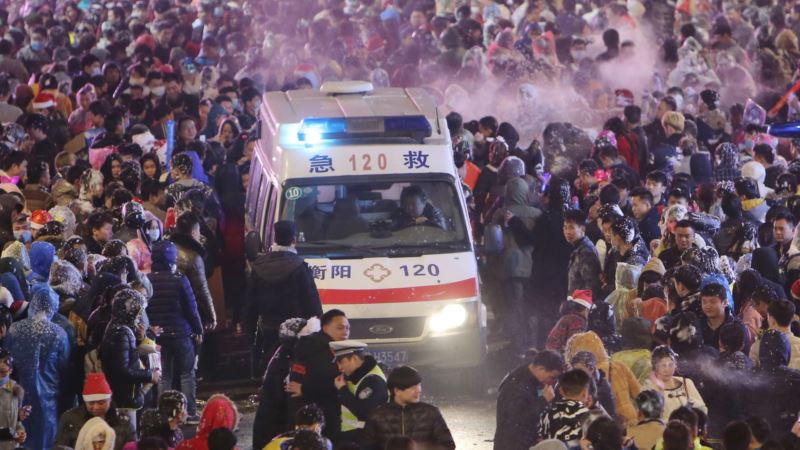 Kina: U autobusu izbio požar, poginulo 30 putnika