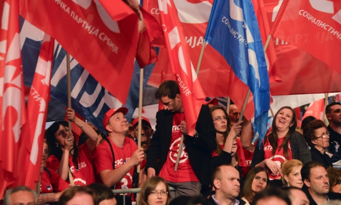 Ko je nagovorio socijaliste da zezaju Vučića?