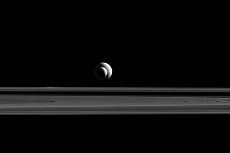 Kod Saturna snimljen prizor od kojga zastaje dah