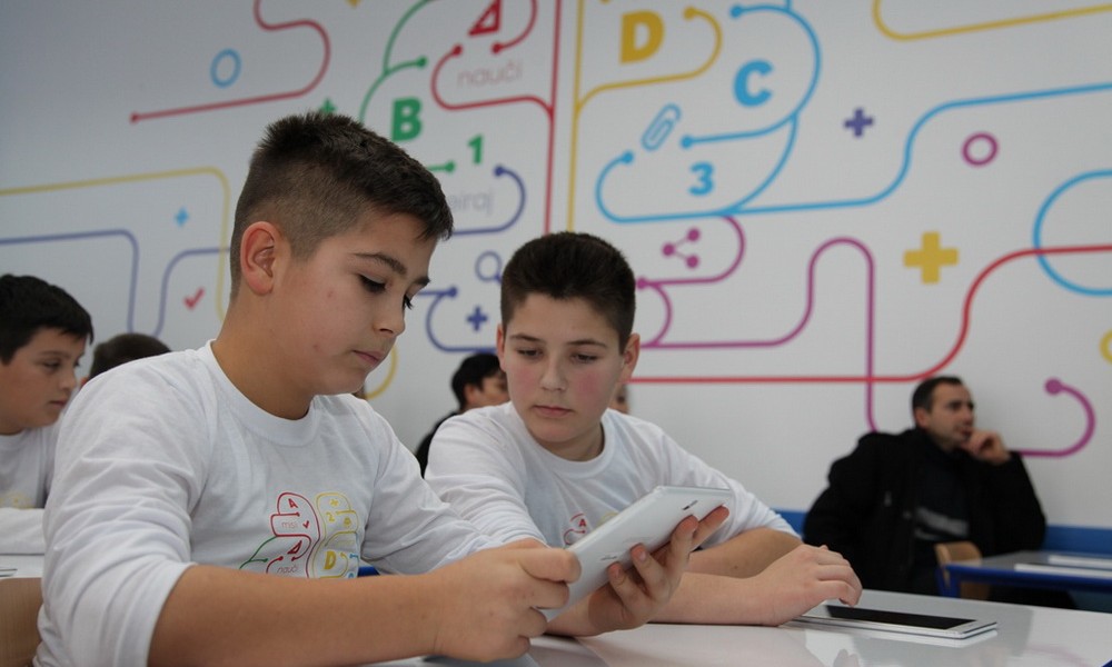 Kompanija Samsung otvorila petu digitalnu učionicu u Srbiji