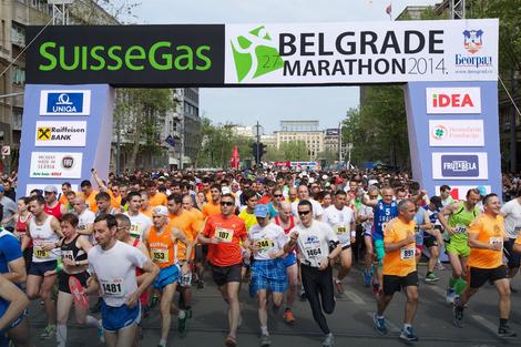 Kontrola trase Beogradskog maratona: Plakati, smeće i granje na putu trkača