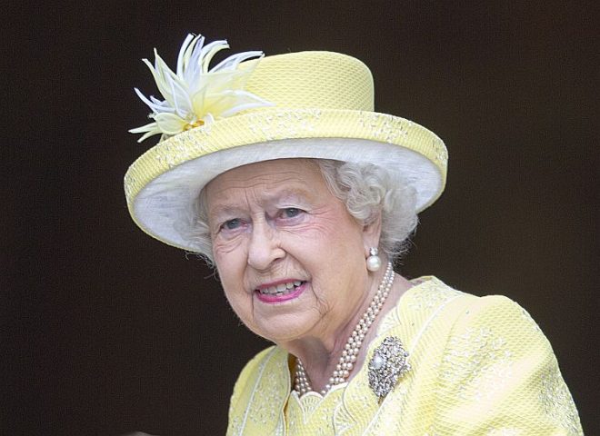 Kraljica Elizabeta i zvanično proslavila 90 rođendan, Kejt Midlton bilstala (foto)