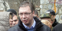 Krstić: Utrkuju se ko više mrzi Vučića