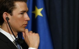 
					Kurc: Austrija će najverovatnije zatvoriti granicu 
					
									