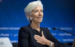 
					Lagard reizabrana za drugi mandat na čelu MMF-a 
					
									