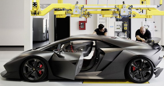 Lamborghini spreman za povećanu upotrebu ugljeničnih vlakana