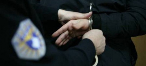 Lešak: Uhapšen Srbin zbog napada na policajce