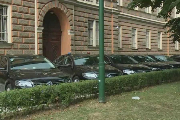 Luksuz ministara BiH: Za kupovinu vozila potrošili 700.000 KM