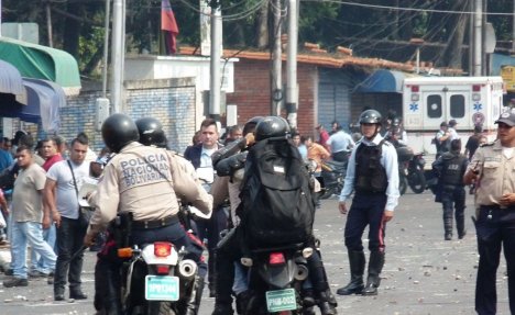 MASAKR  U VENECUELI: Banda ušla u nekoliko kuća i ubila 11 ljudi