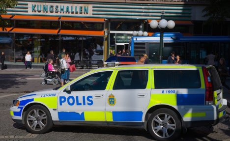 MISTERIOZNO NESTALI U ŠVEDSKOJ: Više od 14.000 ilegalnih migranata kao da je u zemlju propalo!