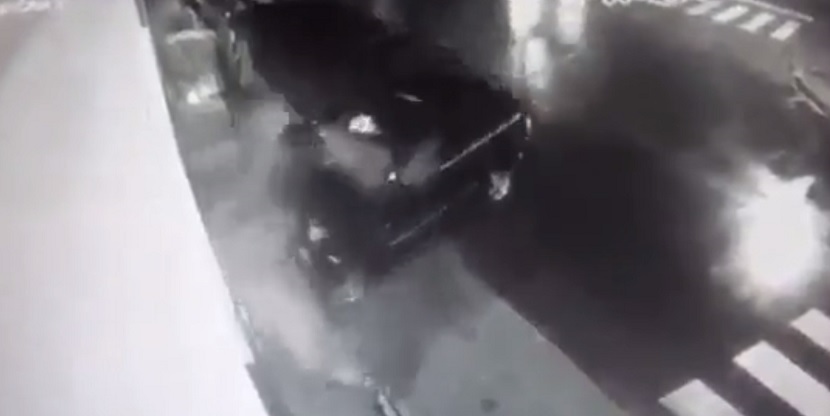 Maloletnik iz Obrenovca u punoj brzini udario u objekat i na mestu ostao mrtav (VIDEO)