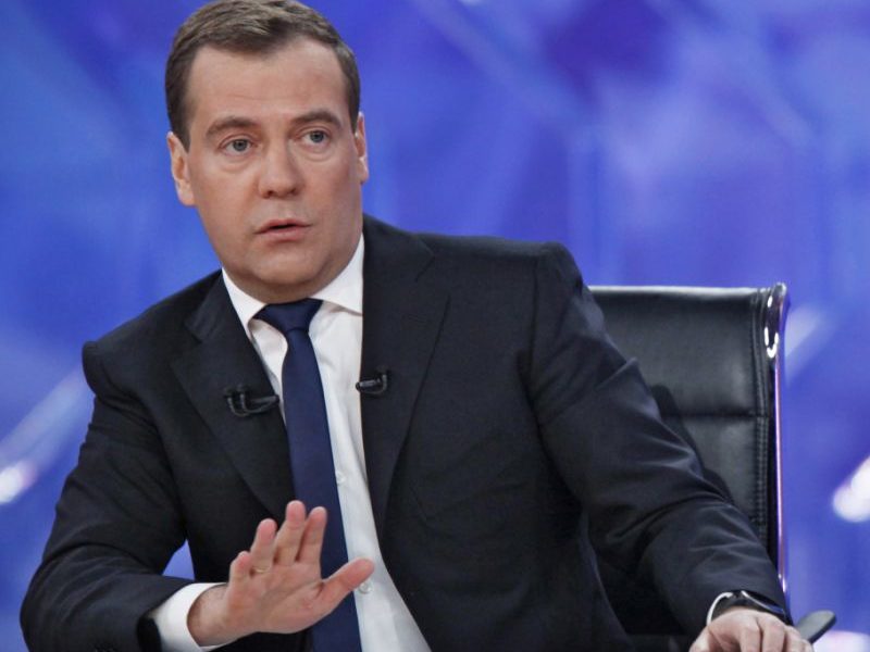 Medvedev: „Zabrana za turske i indijske serije, kao i propagandne američke filmove!“