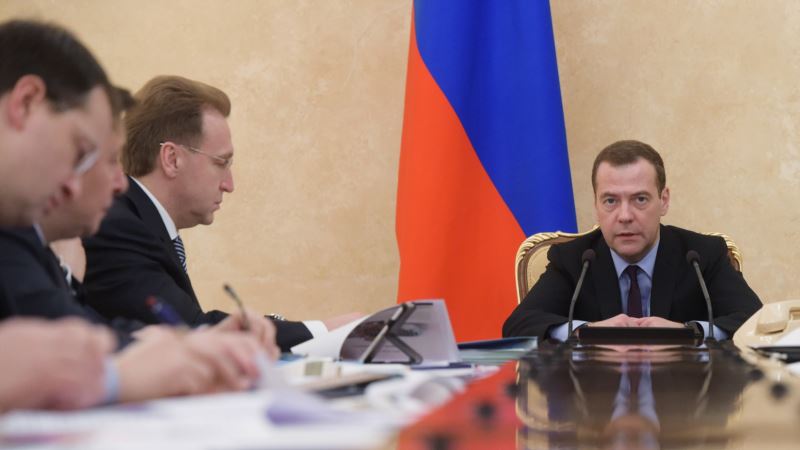Medvedev i najviši državni dužnosnici o bankama