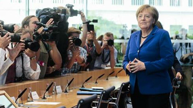 Merkel: Nemačka ne odustaje od politike raširenih ruku