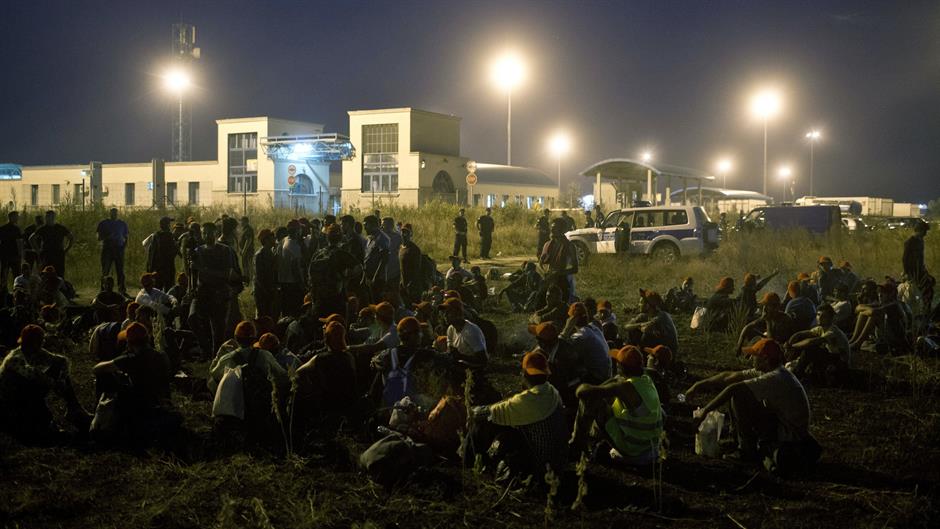 Migranti stigli do Horgoša, započeli štrajk glađu