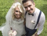 Mladenci iz Beograda oduševili internet: Super su venčanica i odelo, ali ovo smo mi