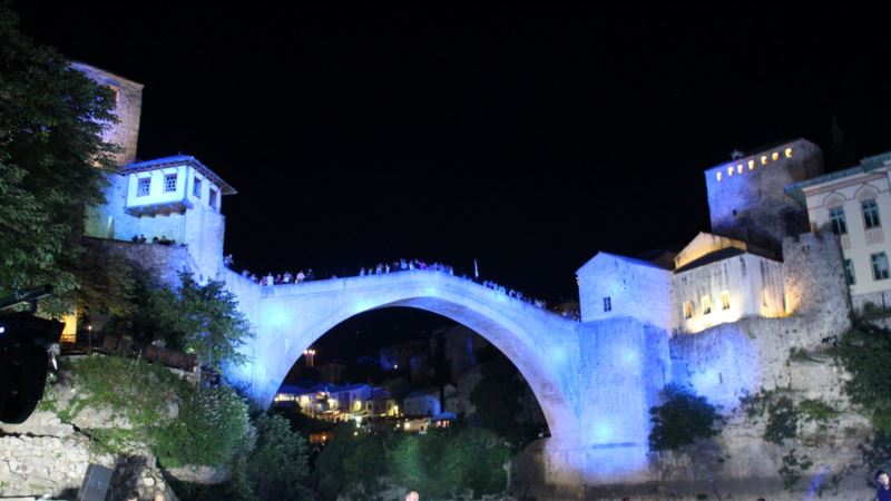 Mostar: Još nisu identificirani vandali sa Starog mosta