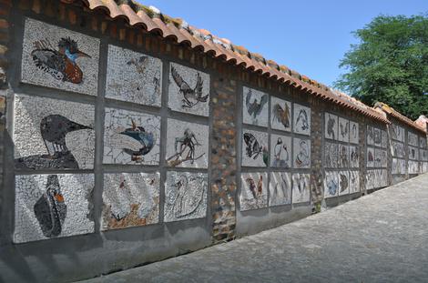 Mozaici na zidu Zoološkog vrta: Umetnička izložba već dve decenije
