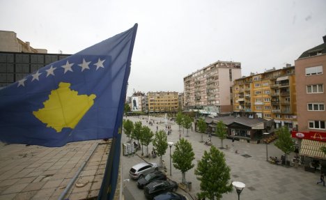 NAPETO U PRIŠTINI: Opozicija planira da postavi šatore pored Vlade i Skupštine Kosova