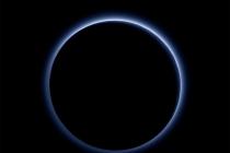 NASA: Pluton ima sjajno plavo nebo (FOTO)
